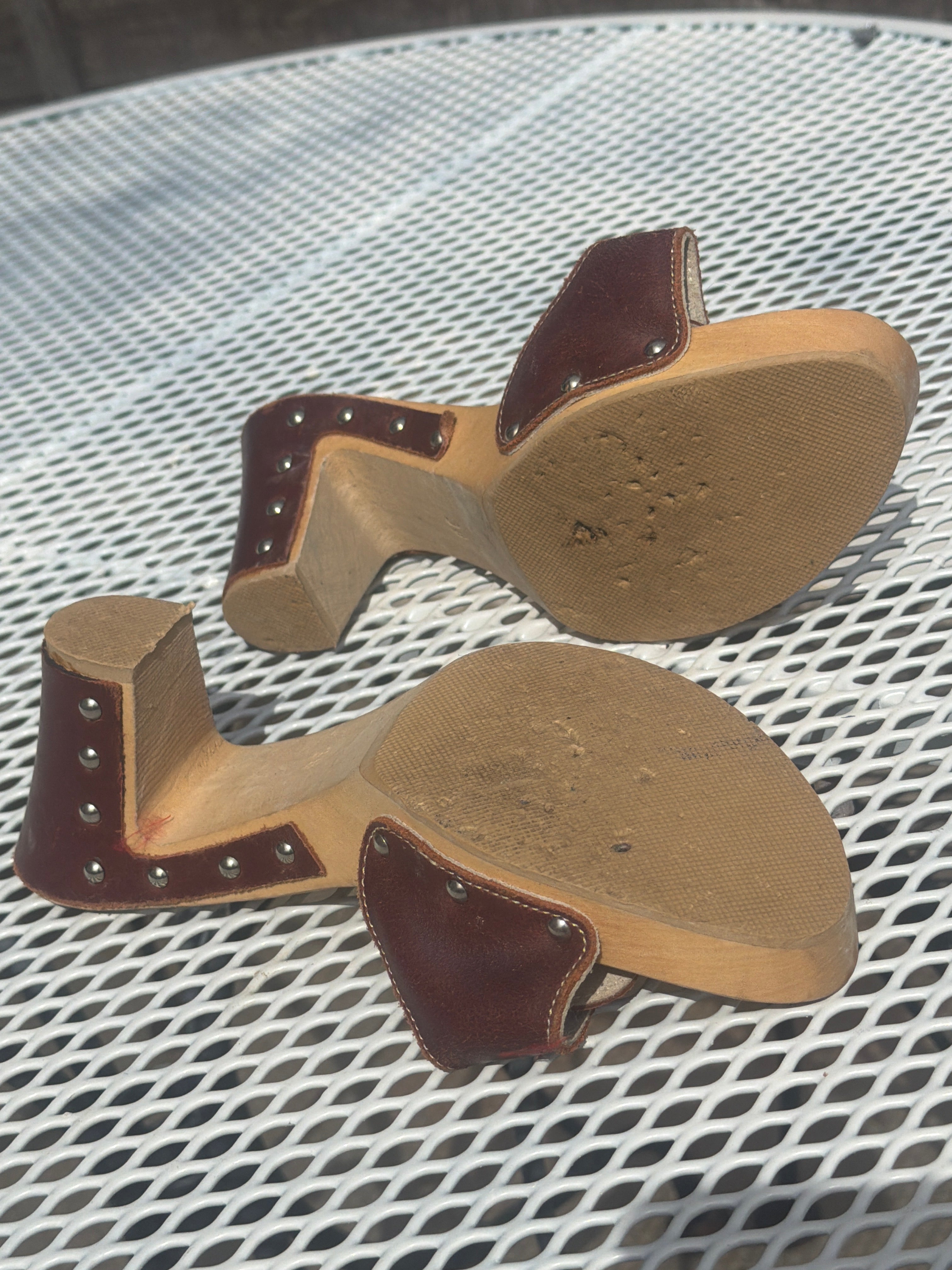 Pre-owned Dr. Scholl's Heeled Wooden Leather Clogs