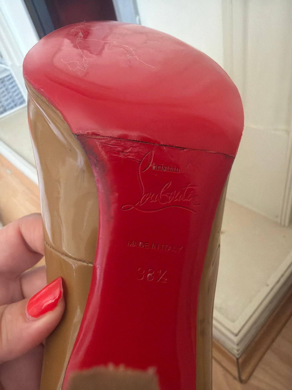 Pre-owned Christian Louboutin Beige Heels