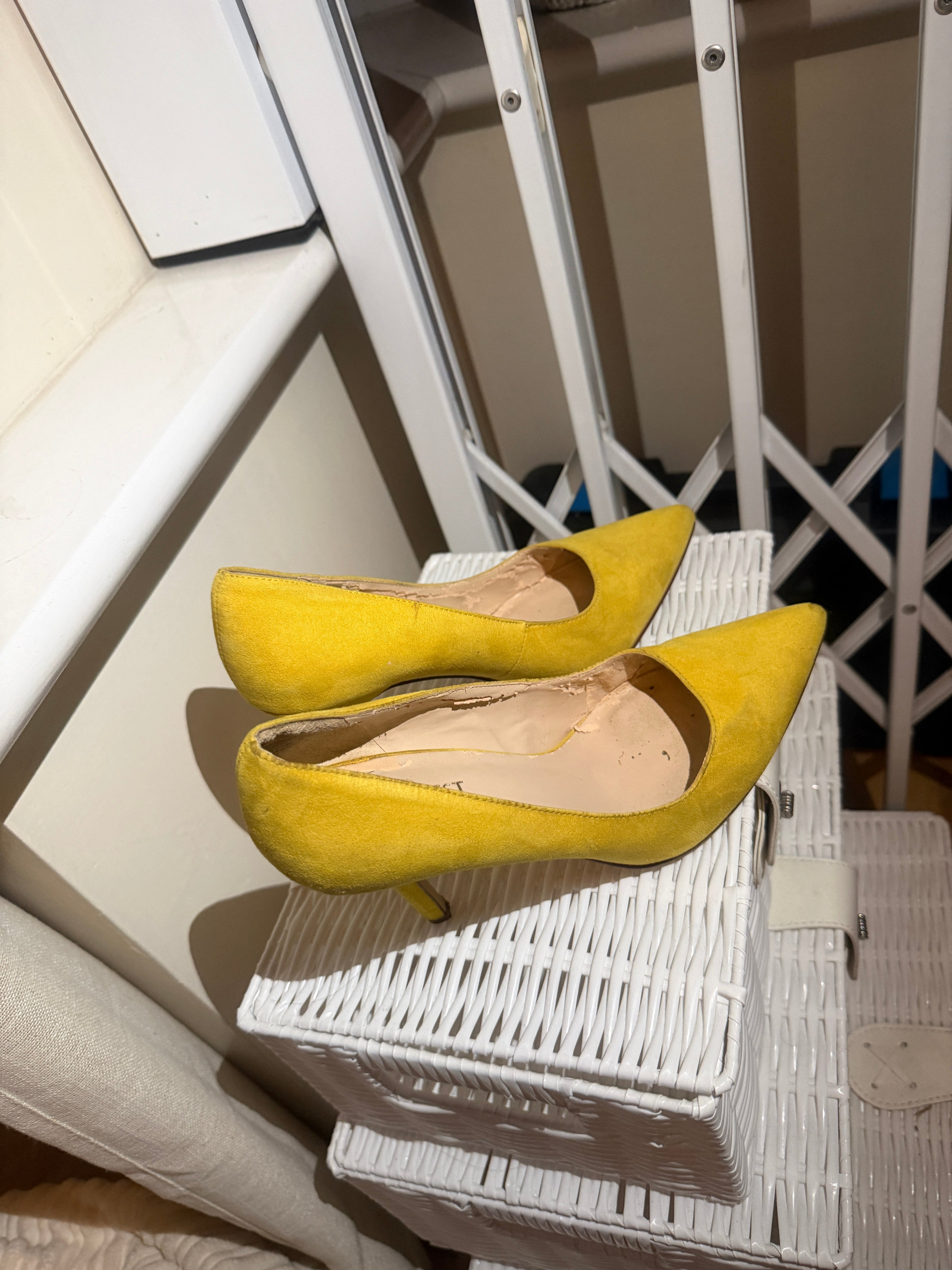 Nine West yellow suede stiletto heels - sole view